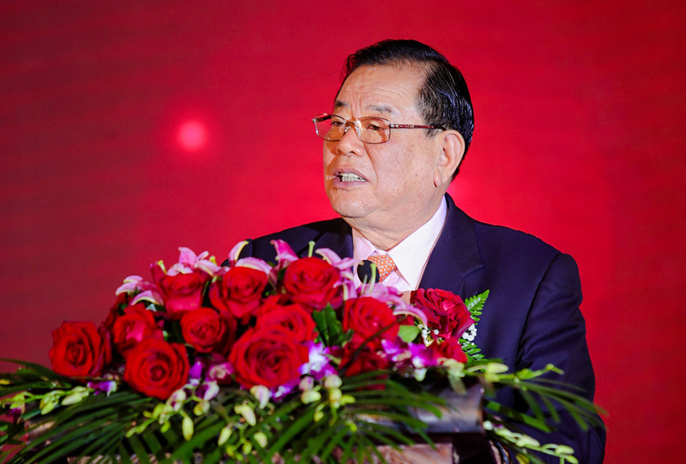 德業(yè)人將用心堅(jiān)守使命,<br>為實(shí)現(xiàn)夢想不懼櫛風(fēng)沐雨、砥礪前行。